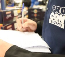 Procon de Suzano reforça orientações para evitar gastos excessivos com material escolar