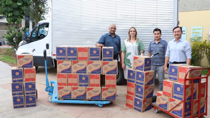 Fundo Social recebe doação de fraldas de associação e cestas básicas de empresas
