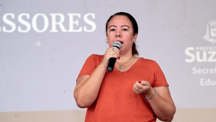 Professores da rede municipal são recebidos em atividade de planejamento anual