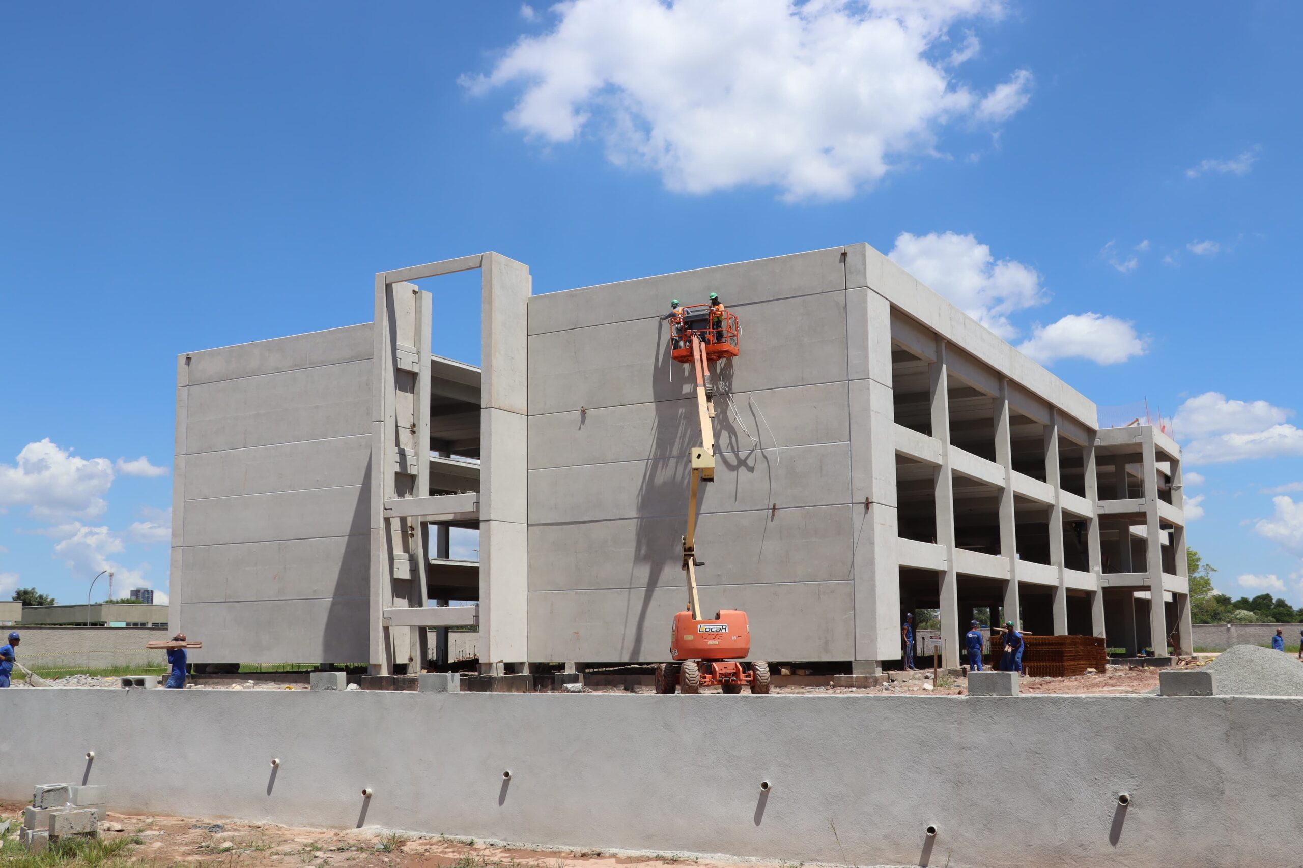 Obra da Fatec de Suzano deve ser concluída ano que vem