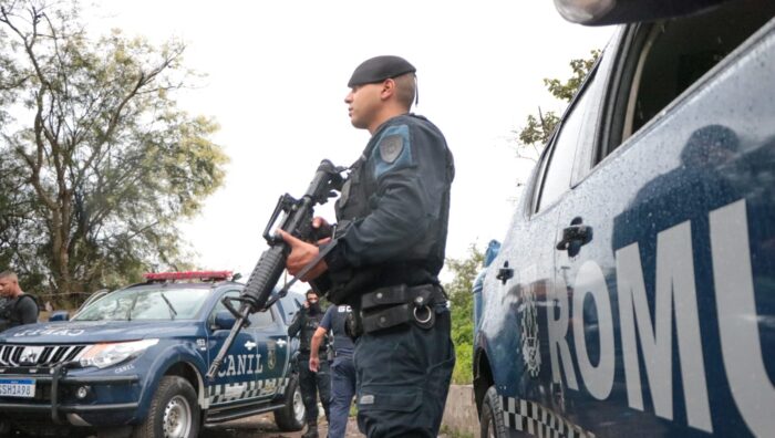 GCM recupera carro e prende homem em flagrante durante operação