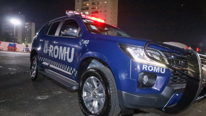Romu detém dois adolescentes em posse de celular furtado