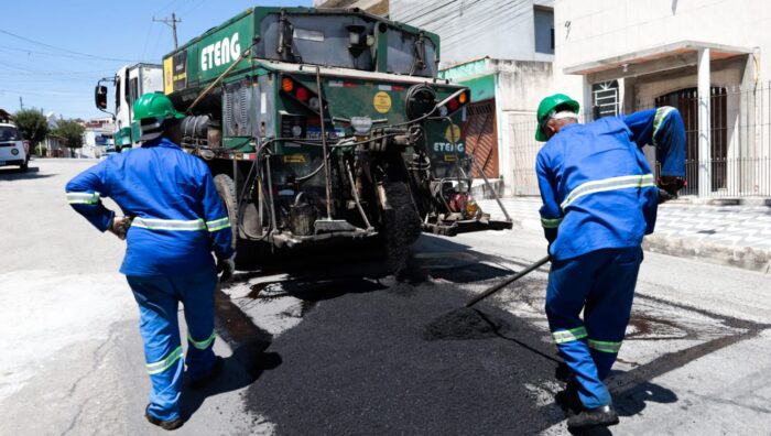 Transporte intensifica operação ‘Tapa-Buraco’ em vários pontos de Suzano