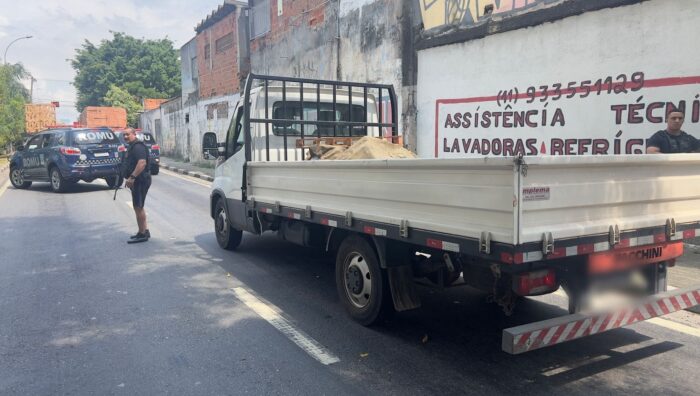 Vítima recorre à GCM e caminhão roubado é recuperado minutos após assalto