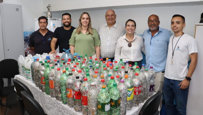 Fundo Social de Solidariedade recebe doação de lacres para aquisição de cadeiras de rodas