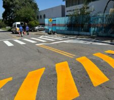 Transporte melhora sinalização no entorno de 61 escolas e outros 258 pontos em um mês