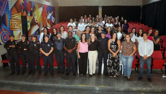 Secretaria de Administração realiza palestra de defesa pessoal para mulheres