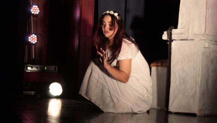 Teatro Dr. Armando de Ré recebe monólogo ‘Du Petit Chien’ nesta sexta-feira