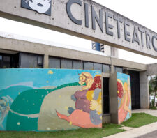Cineteatro Wilma Bentivegna promove programação especial de filmes no Mês da Mulher