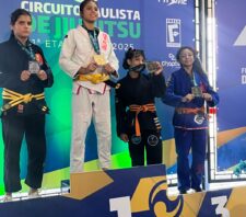 Atletas de Suzano conquistam 32 medalhas em torneios de jiu-jitsu