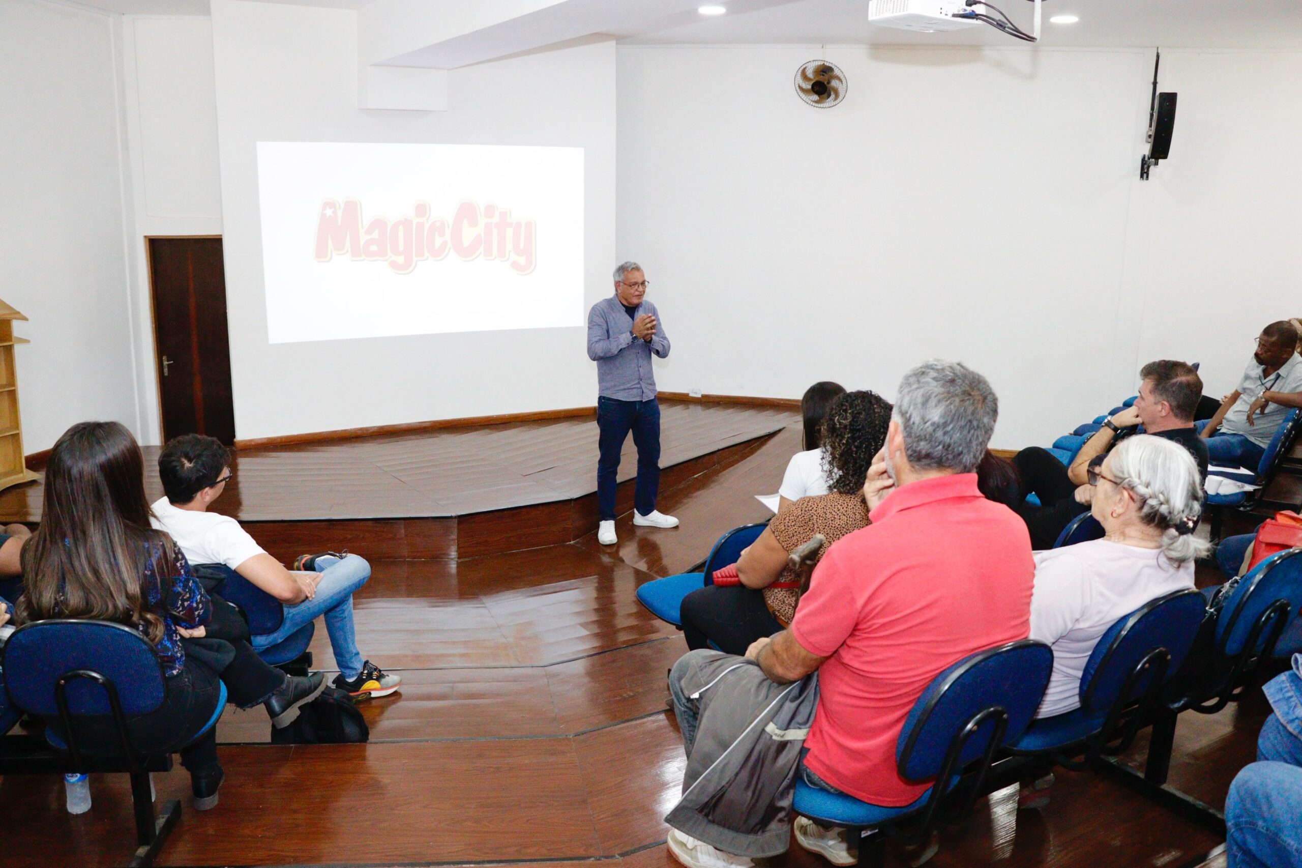 Conselho de Turismo discute implantação de rota religiosa e aplicativo ‘Destinos Inteligentes’