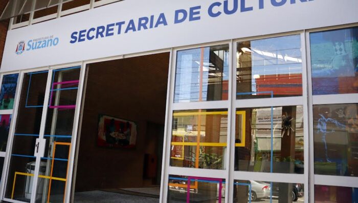 Moriconi recebe ‘Comunidade do Conto’ com debate sobre Inteligência Artificial