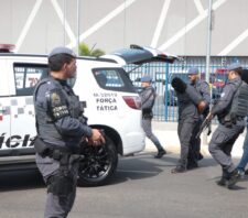 Secretário de Segurança acompanha simulado da PM sobre roubo a carro-forte