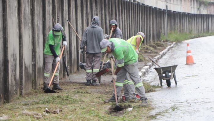 Prefeito acompanha ações de zeladoria por toda a cidade