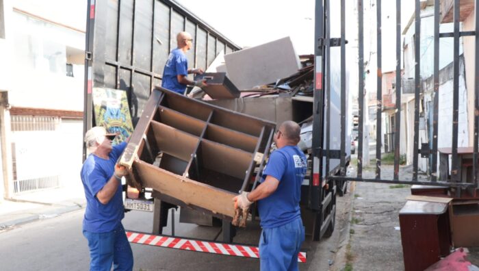 ‘Cata-Treco’ terá caminhão circulando pela cidade para ampliar atendimento