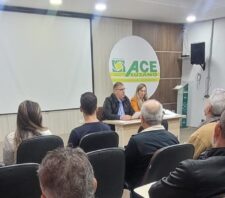 Transporte discute ações da pasta e obras do Rodoanel em reuniões na ACE e no Suzaninho