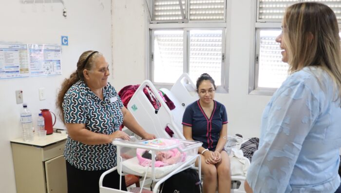 Prefeitura completa primeiro mês de entregas do kit maternidade alcançando 98 mães