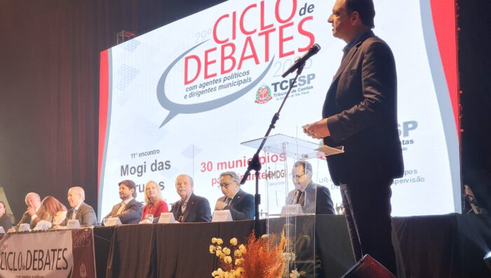 Prefeito participa de encontro promovido pelo Tribunal de Contas em Mogi