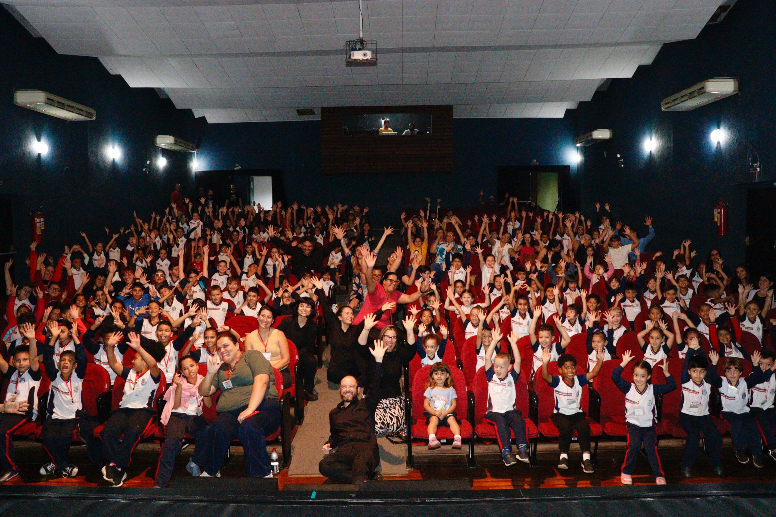 Festival de teatro de bonecos começa com apresentação do espetáculo ‘Serei Sereia?’