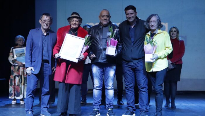 Emoção marca noite de homenagens do ‘Memória Viva’ no Teatro Armando de Ré