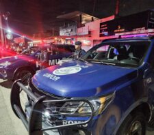‘Cidade e Ordem’ fecha bar irregular, interdita comércio por 40 dias e recupera moto roubada