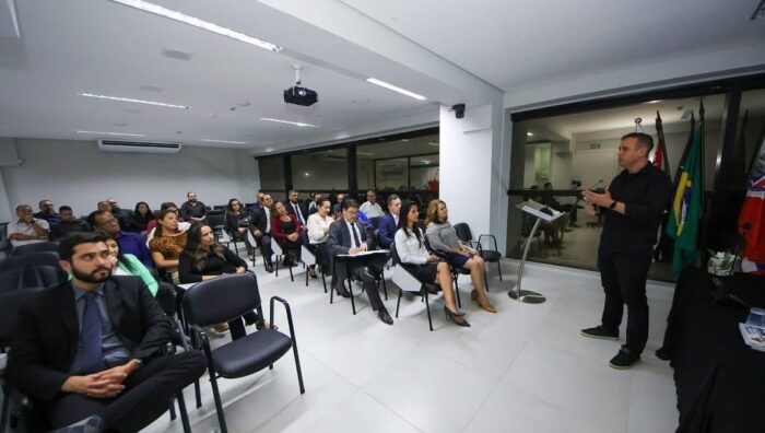 Vice-prefeito participa de palestra sobre Lei Seca promovida pela OAB Suzano