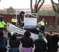 Transporte reforça segurança no trânsito com alunos da Etec por meio de simulador de impacto