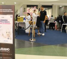 Saúde aplica 2.612 doses de vacina contra a gripe em mutirão no Suzano Shopping