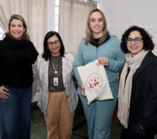 Primeira-dama recebe equipe do UniPiaget em visita institucional