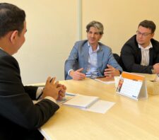 Suzano abre diálogo com governo estadual para fortalecer políticas públicas voltadas à juventude