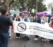 Passeata reforça conscientização sobre erradicação do trabalho infantil em Suzano