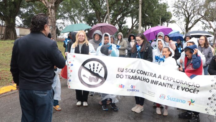 Passeata reforça conscientização sobre erradicação do trabalho infantil em Suzano