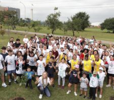 Prefeitura abraça iniciativa que reforça plantio de mudas de árvore em Suzano