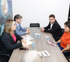 Prefeitura e Governo do Estado avaliam parceria para capacitação do projeto ‘Todas In Rede’