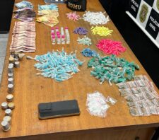 GCM prende dois e localiza mais de 480 porções de drogas no Jardim Belém