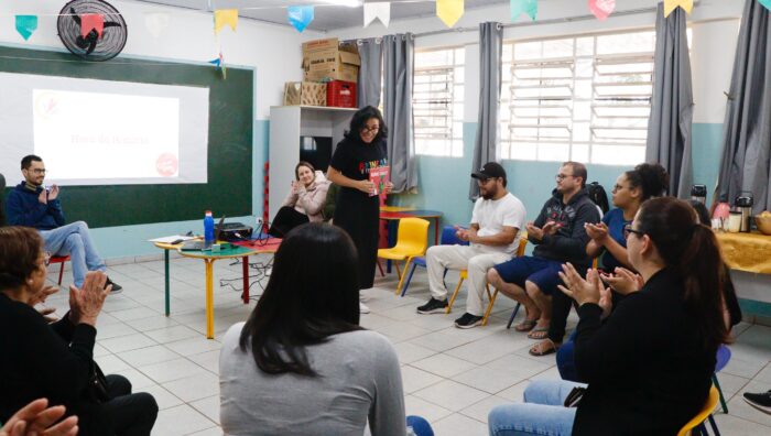 Projeto ‘Cria na Paz’ mobiliza 60 pessoas em escola do Jardim Cacique