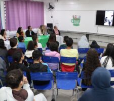 Meio Ambiente participa de atividades sobre sustentabilidade em escolas