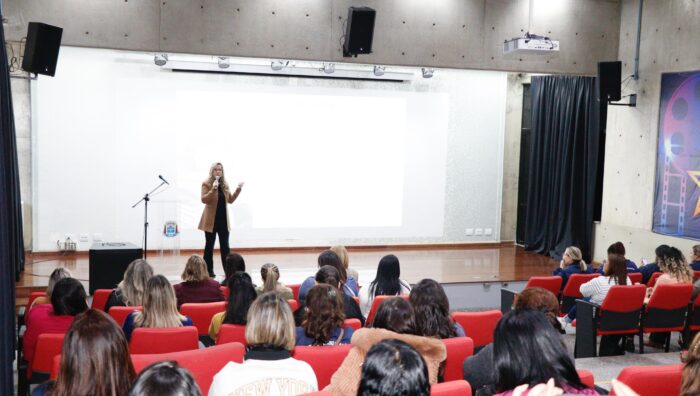 Administração realiza palestra sobre autocuidado para colaboradoras da Saúde