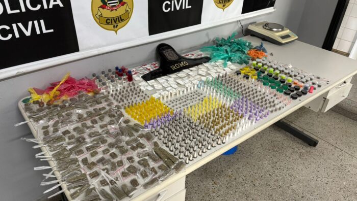 GCM localiza 1,3 mil porções de drogas e prende suspeitos por tráfico