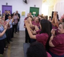 Aniversário de 47 anos da Apae de Suzano tem presença do prefeito e da primeira-dama