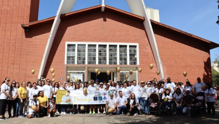 Caminhada reúne mais de 200 pessoas em prol do aleitamento materno em Suzano