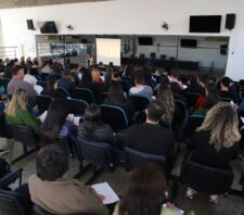 Suzano sedia encontro regional voltado ao manejo de casos com risco de suicídio