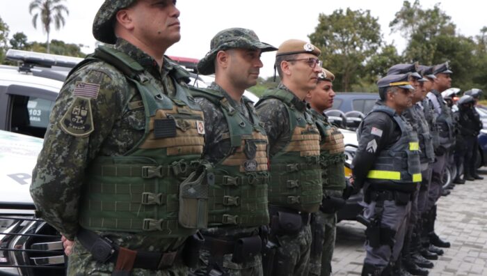 Operação conjunta termina com dois detidos, apreensão de drogas e 284 abordagens realizadas