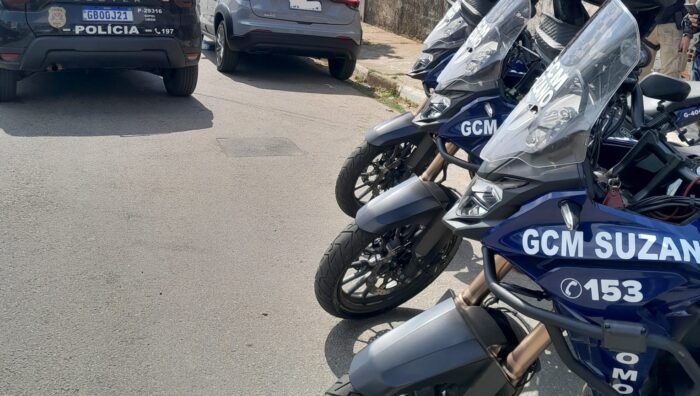 GCM de Suzano localiza dois veículos com queixas de roubo e furto