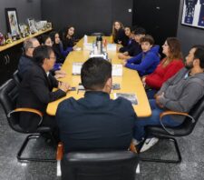 Prefeito recebe alunos do 1º grêmio estudantil do Cenibras