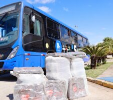 Fundo Social recebe doação de 200 cobertores da Radial Mais Transporte