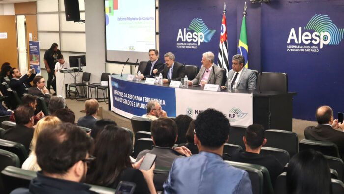Prefeito e secretário participam de seminário sobre impactos da Reforma Tributária