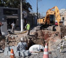 Prefeitura inicia obras na avenida Taiaçupeba e em outras três ruas da Vila Urupês