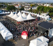 Prefeito recebe convite para a 37ª Festa das Nações de Suzano