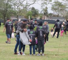 Plantio de 80 mudas e caminhada de cinco quilômetros marcam evento no Max Feffer